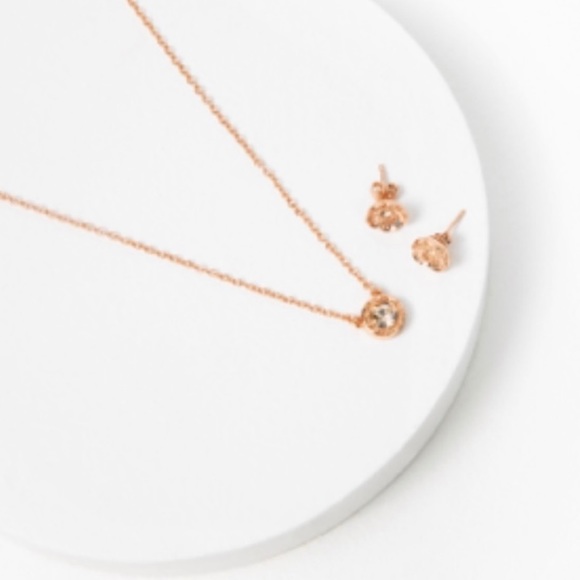 BNWT Coach Necklace & Earrings set - Picture 3 of 4